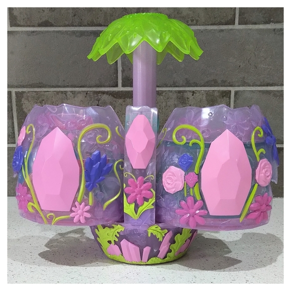 Hatchimals CollEGGtibles Crystal Canyon, Basket, 2 Hatchy Holidays + 10 Figures - Picture 7 of 10